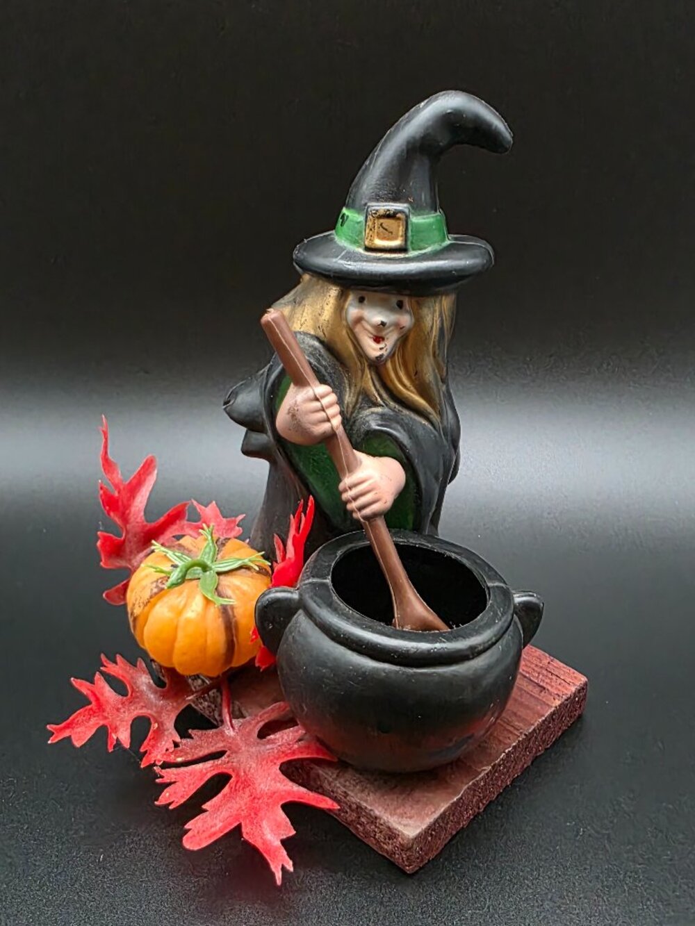 Vintage Witch Caldron Blow Mold Plastic pumpkin Halloween Figure small